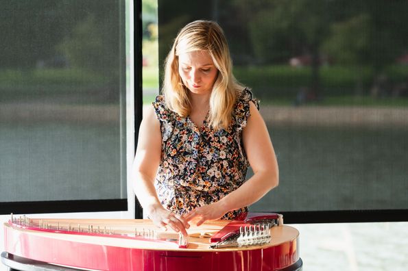 Kantele player